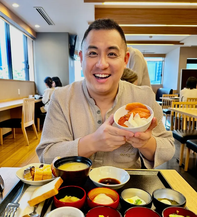 Oscar Poon in 2022, weighing 200 LBS after losing weight on LS Diet